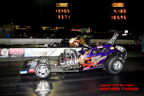 Roger Lechtenberg - 'Nitro Madness' - AA/FA (near lane) - Jody Austin - 'Bushwhacker' - AA/FA (far lane)